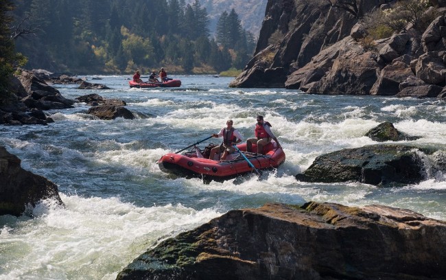 Und falls du zwischendurch ein wenig Action brauchst:Pprobier dich doch mal im Rafting oder Canyoning!