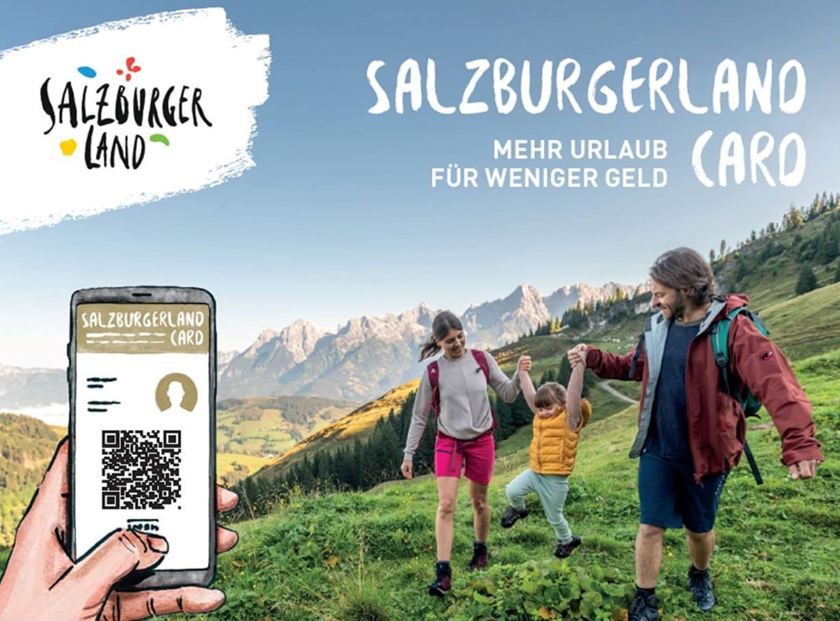 Familie beim Wandern im SalzburgerLand mit der SalzburgerLand Card – mehr Urlaub für weniger Geld