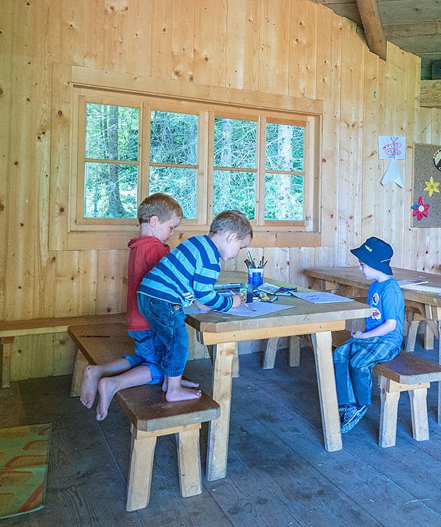 If the weather outside is not so inviting, the big playhouse will be used for more handicrafts, games and baking!