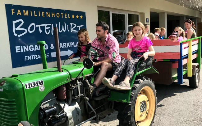 A ride with our oldtimer tractor is not only a highlight for the kids