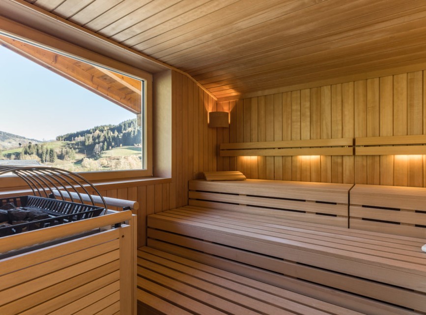 Holzsauna im Wellnessbereich vom Hotel Botenwirt in Kleinarl