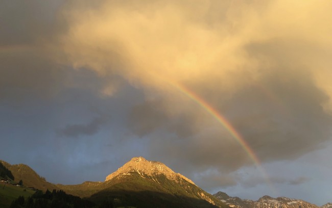 Regenbogen über dem Ennskraxn