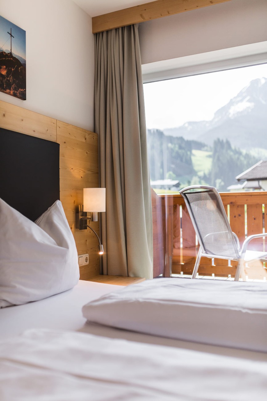 Modern double room in the family hotel Botenwirt